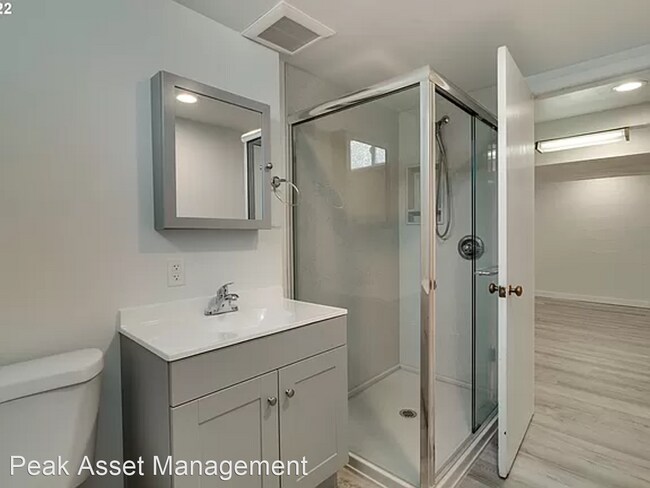 Building Photo - 4 br, 2 bath House - 7740 SE Flavel St