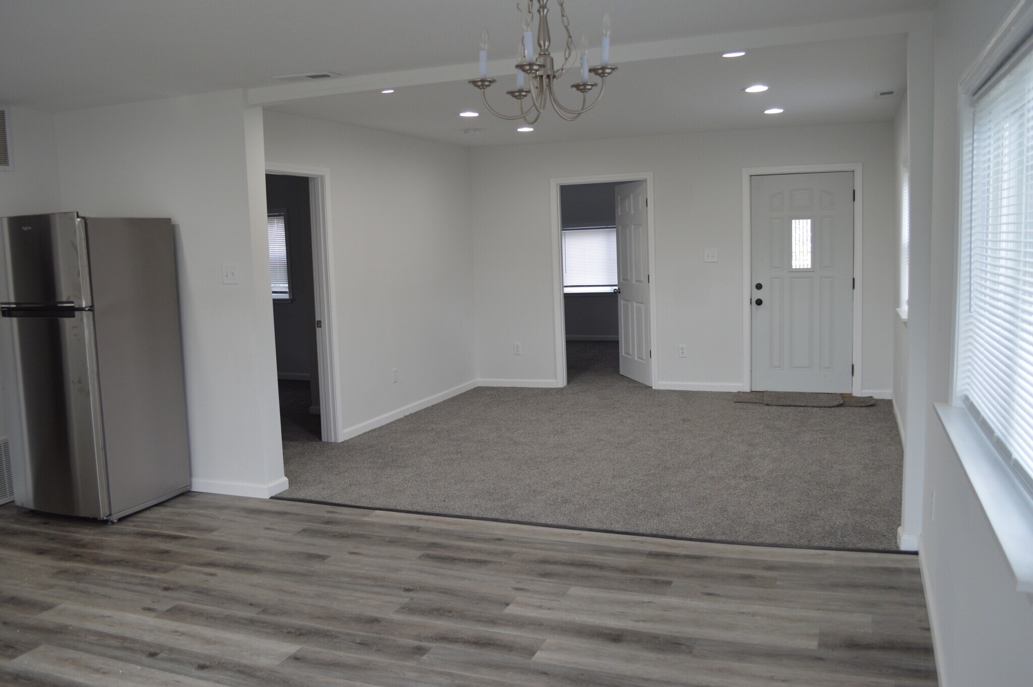Living Room - 800 S Diamond St