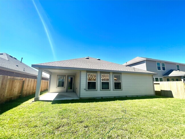 Building Photo - 17477 Rosewood Manor Ln