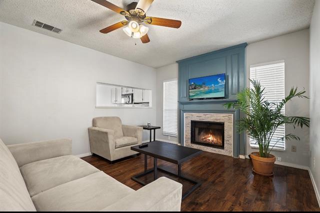 Primary Photo - 1520 Beach Ln