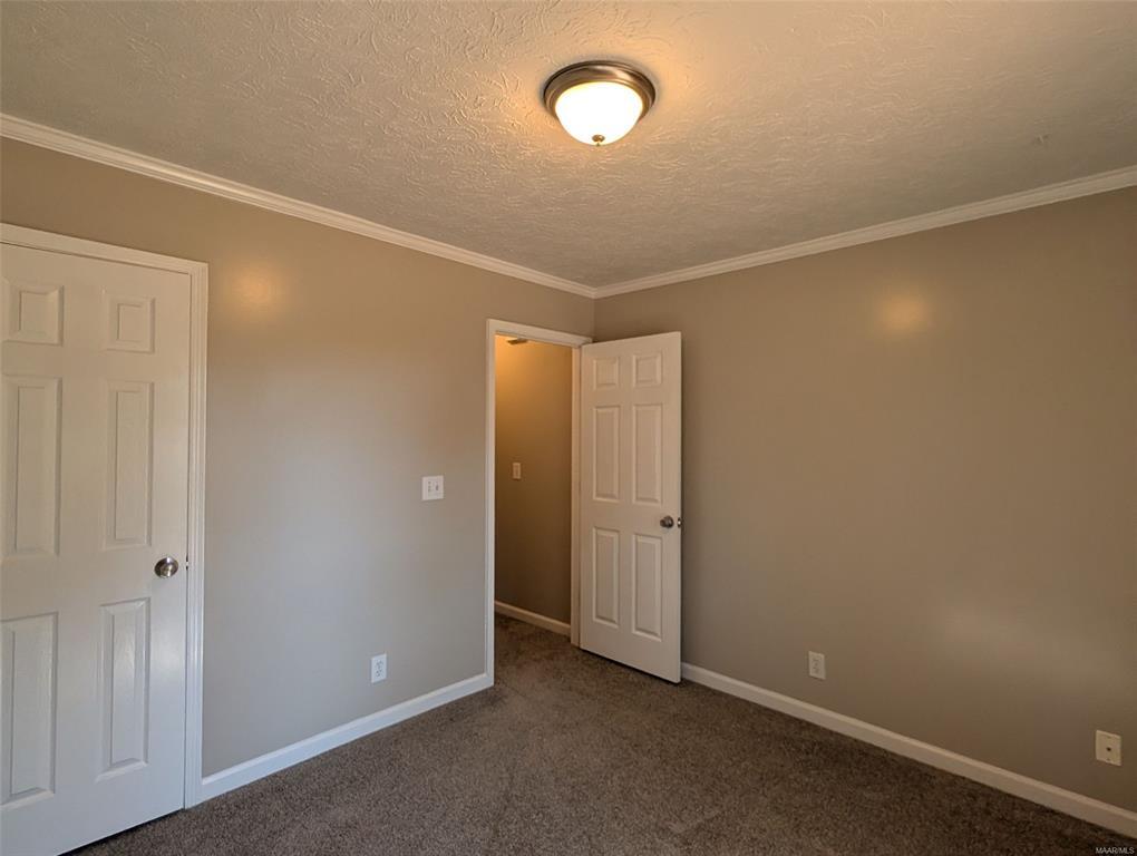 Building Photo - 45 Honeysuckle Ct