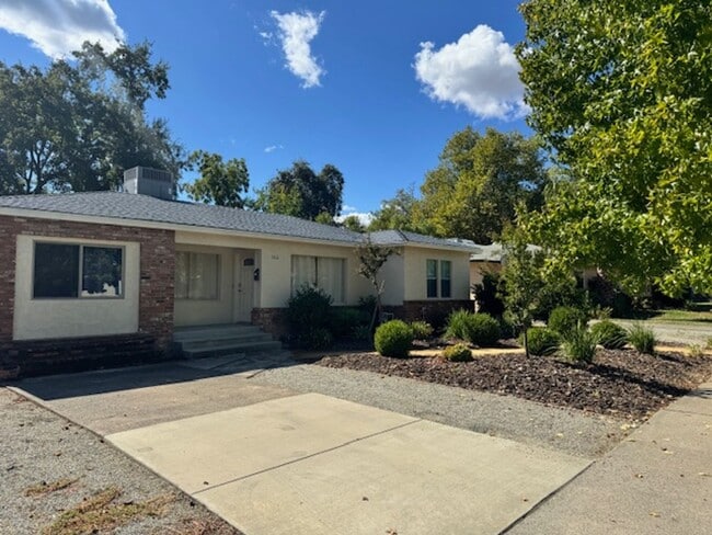 Building Photo - Charming Updated 4-Bedroom Home in the Gar...