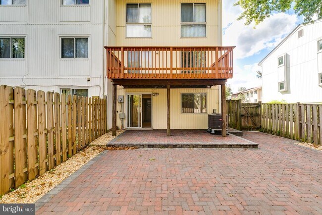 Building Photo - 9836 Sweet Mint Dr