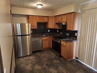 Building Photo - 1 Peppertree Ln