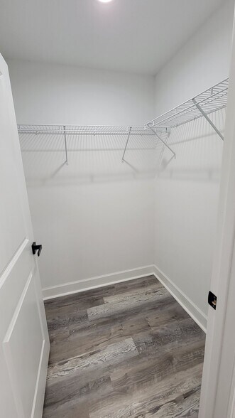 Building Photo - 20422 Dial Ave