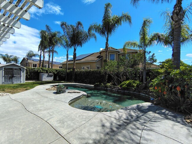 Building Photo - 13606 Brook Way