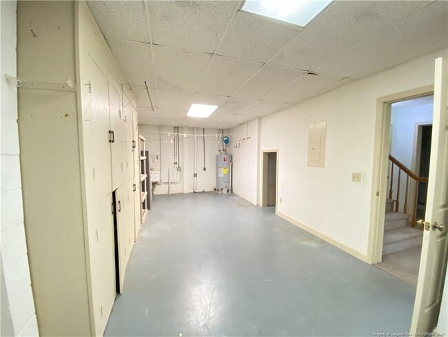 Building Photo - 3299 Liverpool Dr