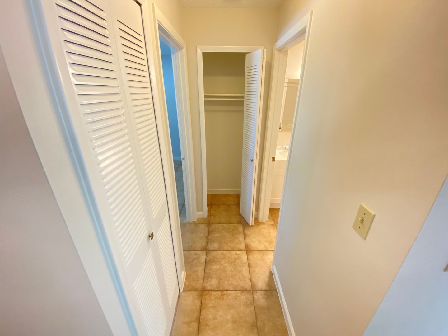 Building Photo - 135 Sand Pine Cir