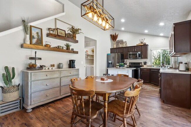 Building Photo - 3912 E Clear Springs Dr.