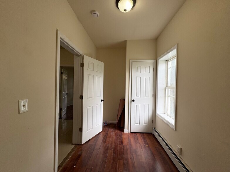 Unit 2 - 45 Jones St