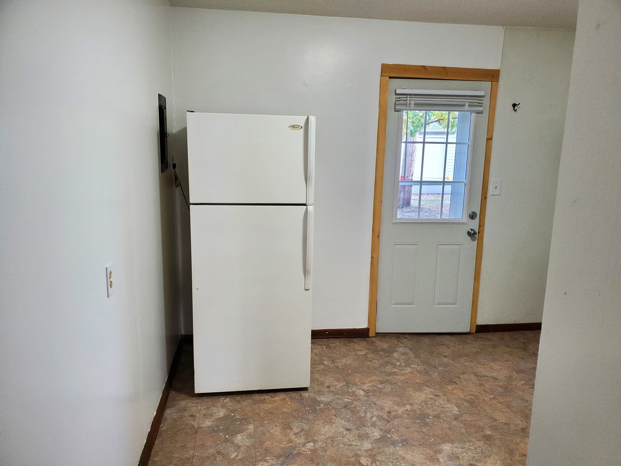 Building Photo - 226 N Nicollet St