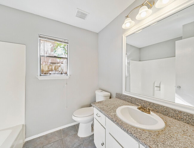 Building Photo - 22626 Leedstown Ln