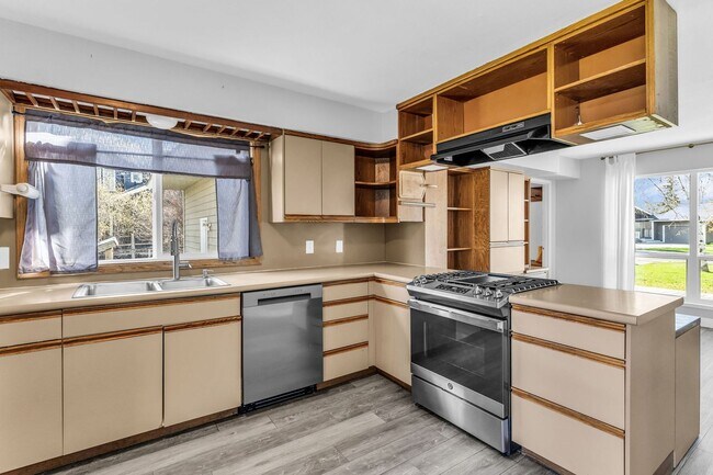 Building Photo - Park Meadows