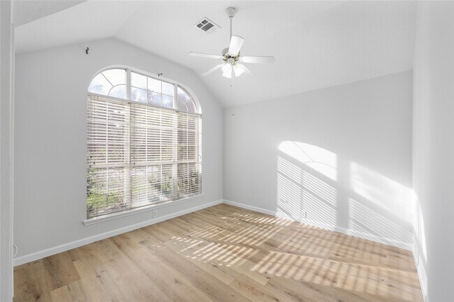 Building Photo - 19134 Milloak Dr