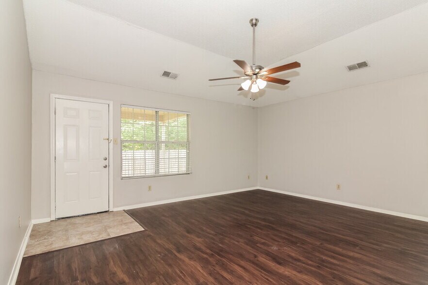 Building Photo - 3946 Keynon Dr