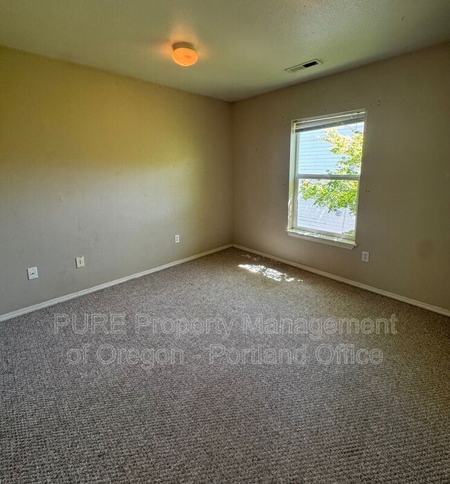 Building Photo - 5628 N Harvard