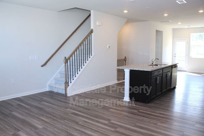 Building Photo - 2715 Chert Ln