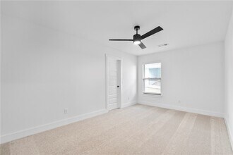 Building Photo - 4300 SW Adams Rd