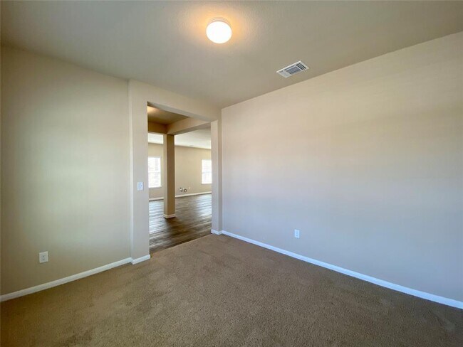 Building Photo - 3012 Tilmon Ln.