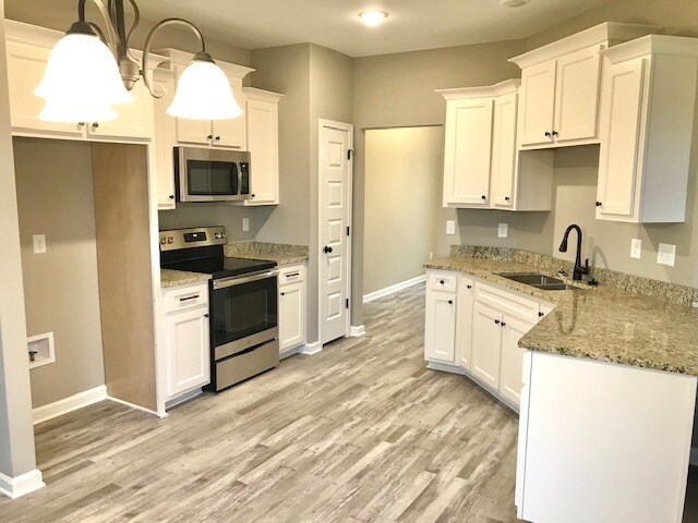 Building Photo - 5528 Riverstone Dr
