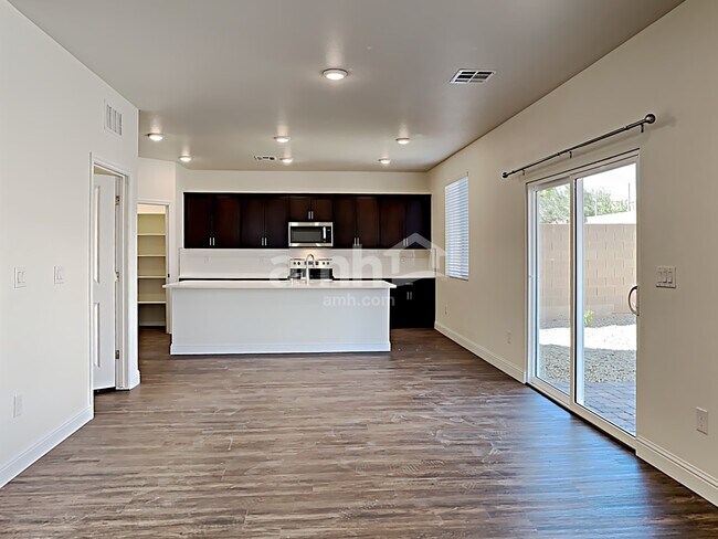 Building Photo - 704 Sienna Rising Drive
