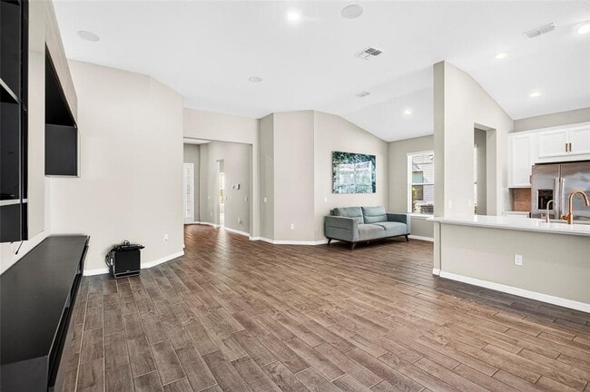 Building Photo - 1910 Goblet Cv St