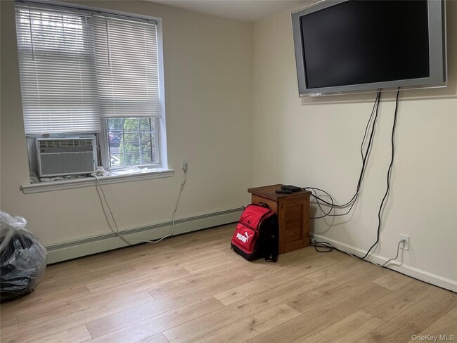 Building Photo - 208-10-208-139 39th Ave