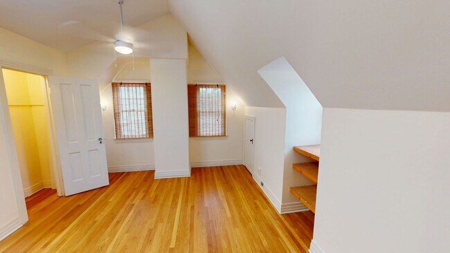 Building Photo - Charming Cape Cod Home | Hardwood Flooring