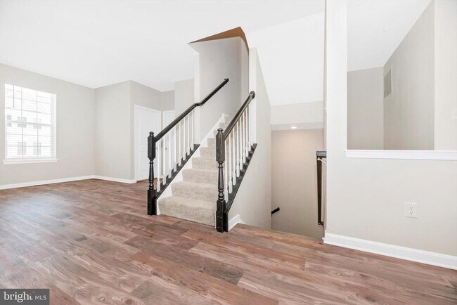 Building Photo - 5050 MacDonough Pl