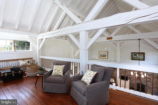 Building Photo - 375 Pineville Rd