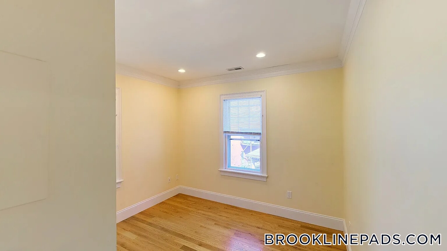 Building Photo - 7 Acron Rd