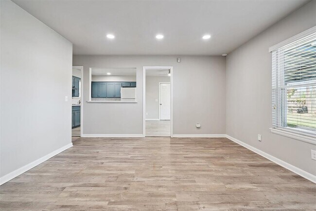 Building Photo - 4309 NW 56th Terrace