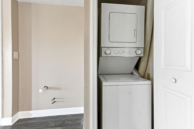 Building Photo - 4080 Tivoli Ct