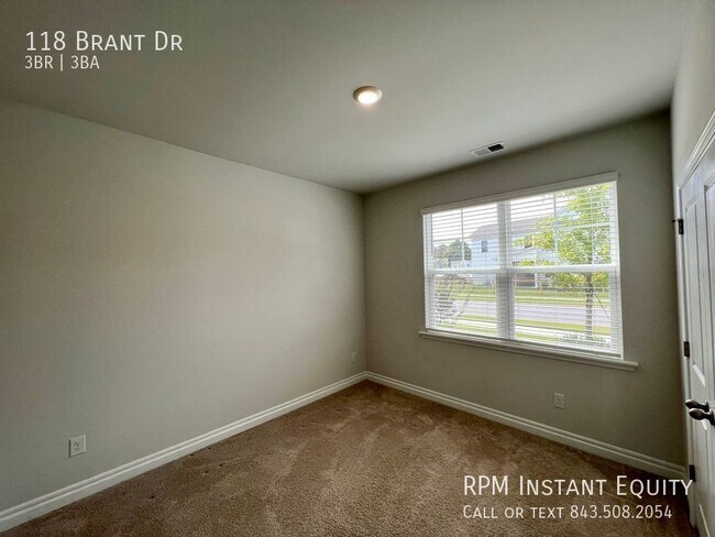 Building Photo - 118 Brant Dr