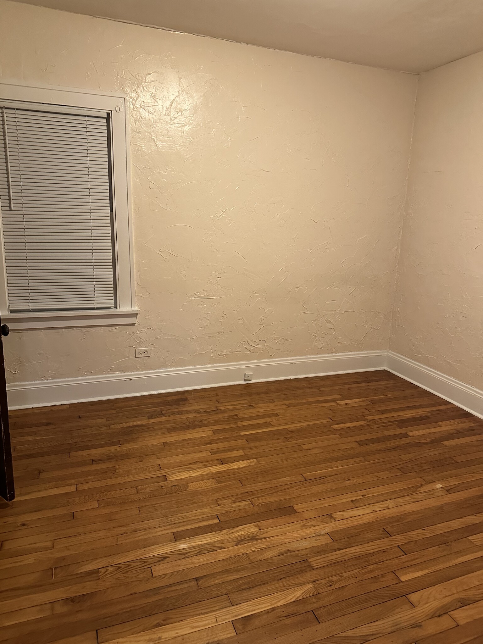 Back bedroom - 3517 Hildana Rd