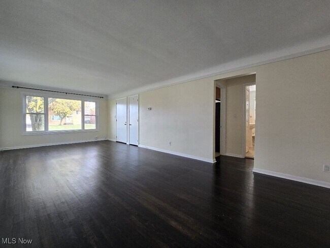 Building Photo - 2314 Westmoor Rd