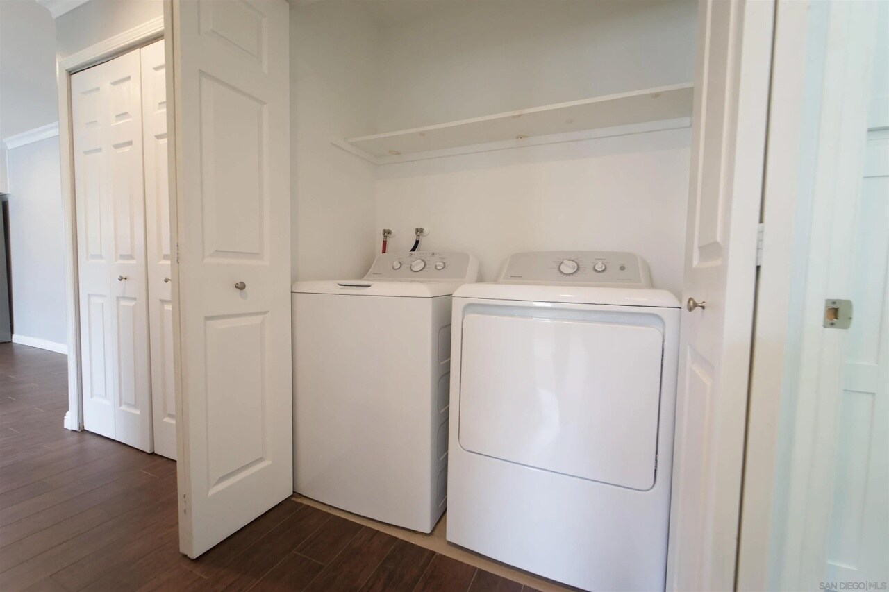 Building Photo - 7915 Camino Kiosco