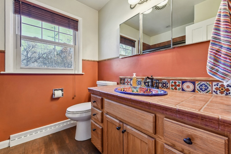 Building Photo - 2550 S Dahlia St