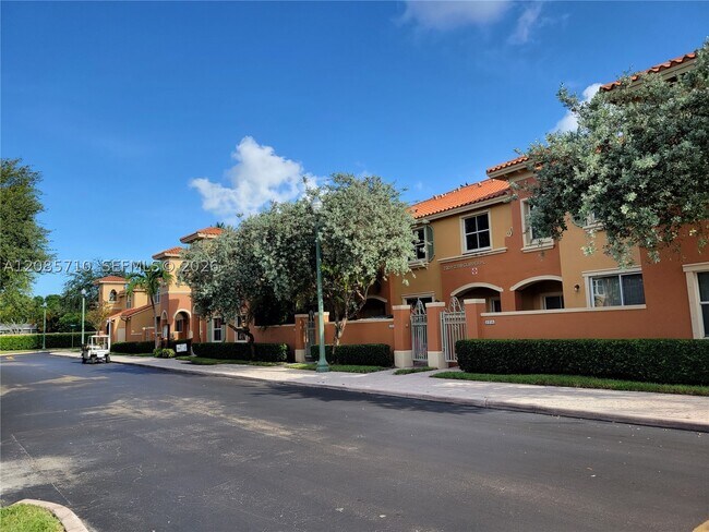 Building Photo - 2283 Mariner Ct