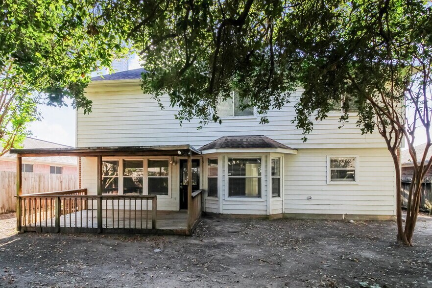 Building Photo - 14422 Cypress Valley Dr