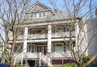 Building Photo - Gorgeous + Spacious 2-Bedroom Flat with Hardwoods, Dishwasher, Fireplace + Etc.!