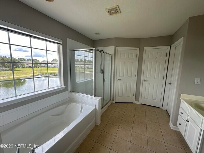 Building Photo - 6340 Autumn Berry Cir