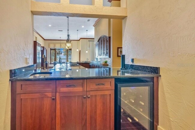 Building Photo - 10577 Down Lakeview Cir