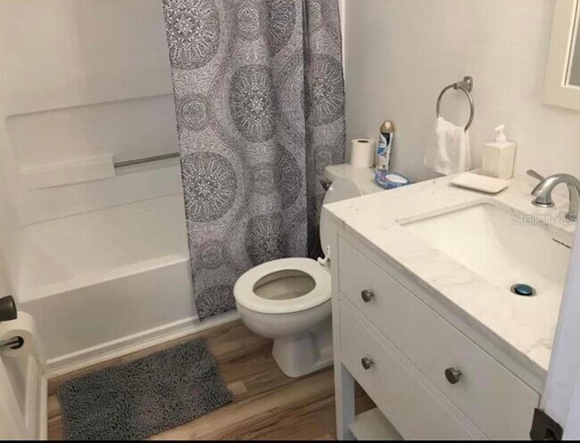 Building Photo - 7298 Ulmerton Rd