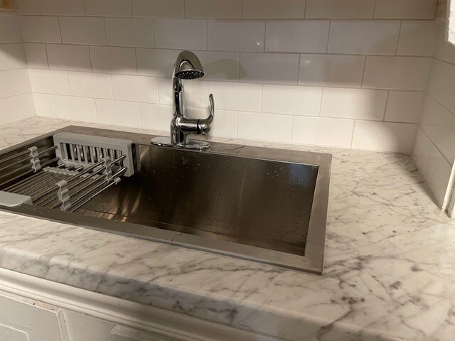 Building Photo - 442 E Front St