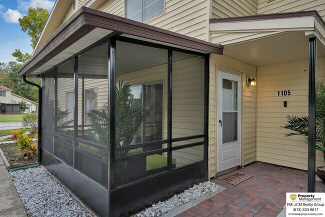 Building Photo - Cozy Kissimmee Townhouse