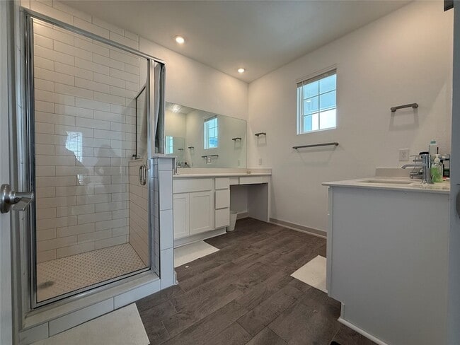 Building Photo - 555 Eiseley Dr