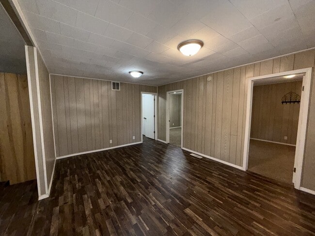 Building Photo - 23 E Brown St