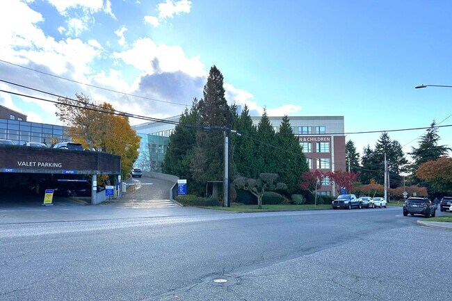 Building Photo - 3022 Federal Ave