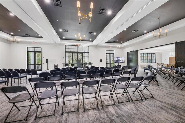 Building Photo - 4409 Longmeadow